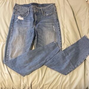 Lucky brand ripped skinny jeans // size 8 / 29W